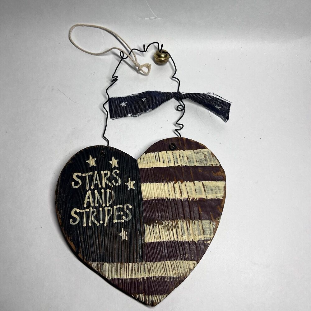 Primitive Americana Wooden Heart Wall Hanging Sign Stars and Stripes July 4th 6"